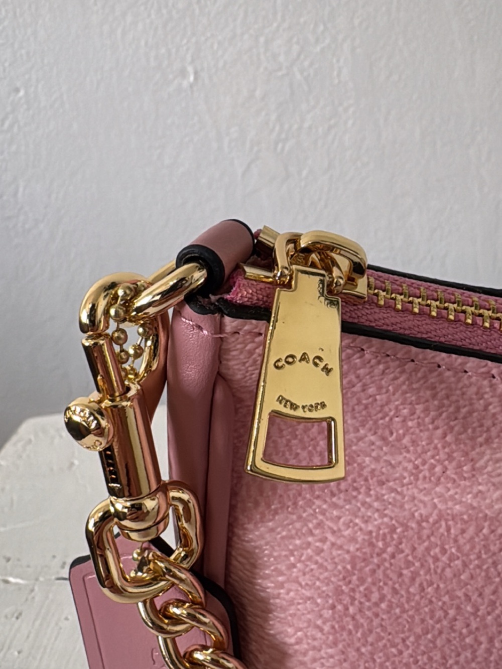 COACH Teri Shoulder Bag In Signature Canvas Pink ( New). (Same Day shipping) - Picture 6 of 11